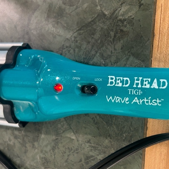 Bed Head Tourmaline Wave Artist Deep Waver Combat Frizz Add Shine WORKS BH305 - Picture 2 of 13